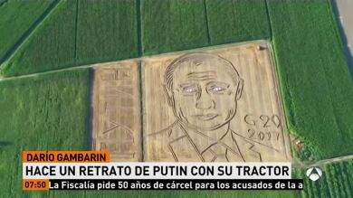 Un artista italiano transforma un campo de trigo en un retrato de Putin