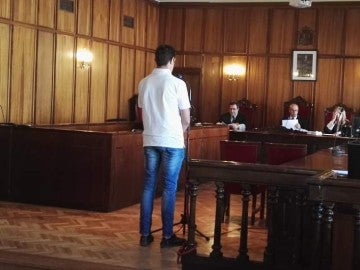 El acusado declara durante el juicio