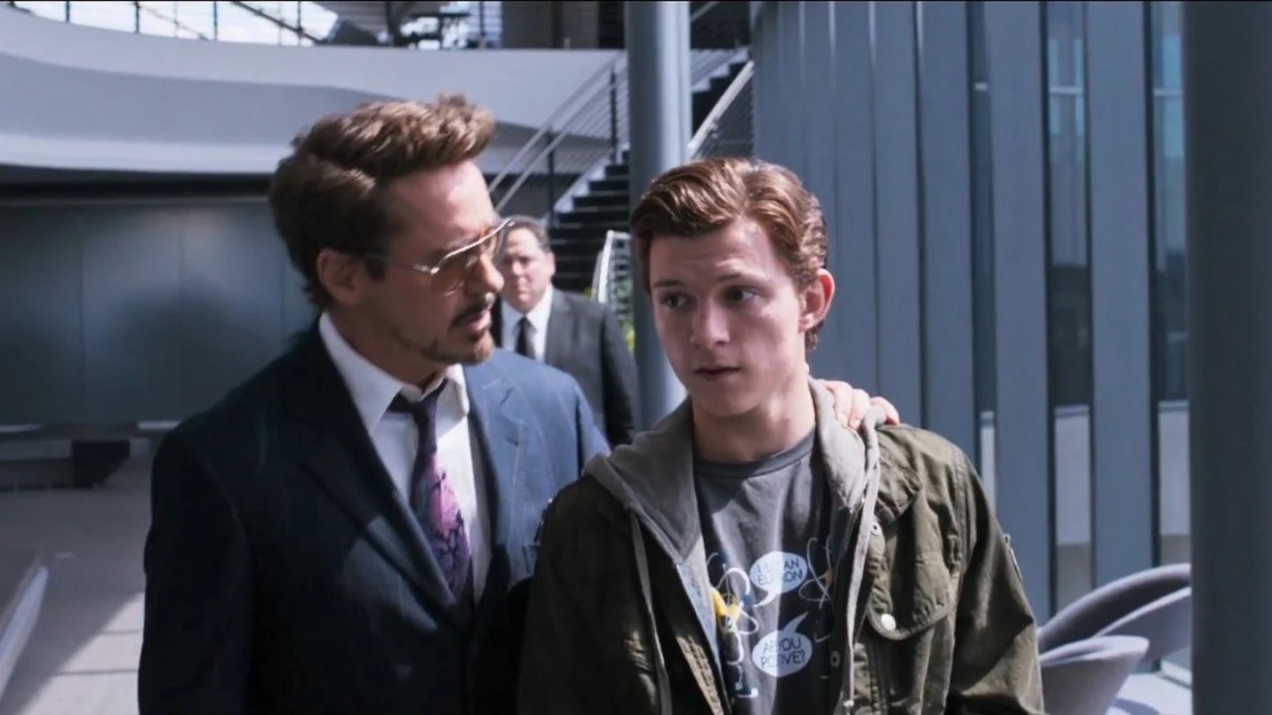 Robert Downey Jr. y Tom Holland Robert Downey Jr. y Tom Holland
