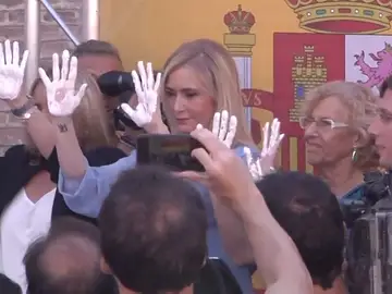 Carmena es abucheada en el homenaje a Miguel Ángel Blanco Carmena es abucheada en el homenaje a Miguel Ángel Blanco