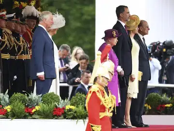 Isabel II distingue a Felipe VI con la prestigiosa Orden de la Jarretera Isabel II distingue a Felipe VI con la prestigiosa Orden de la Jarretera