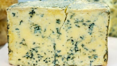 Sanidad investiga once intoxicaciones en Lanzarote por consumo de queso