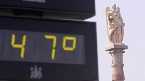 Un termómetro marca 47 grados en Córdoba Un termómetro marca 47 grados en Córdoba