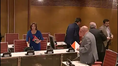 PSOE, Unidos Podemos y Ciudadanos renuncian a participar en la comisión de investigación sobre la financiación de los partidos PSOE, Unidos Podemos y Ciudadanos renuncian a participar en la comisión de investigación sobre la financiación de los partidos