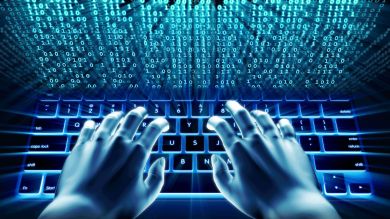 Mia Ash, la mujer que unos 'hackers' falsificaron para atraer a sus víctimas 