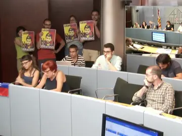 Pancartas de "Leopoldo asesino" firmados por la CUP Pancartas de "Leopoldo asesino" firmados por la CUP