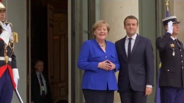 Macron recibe a Merkel para un consejo de ministros franco-alemán