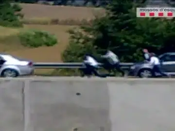 Imponen una orden de alejamiento de una autopista a los integrantes de una banda de atracadores Imponen una orden de alejamiento de una autopista a los integrantes de una banda de atracadores