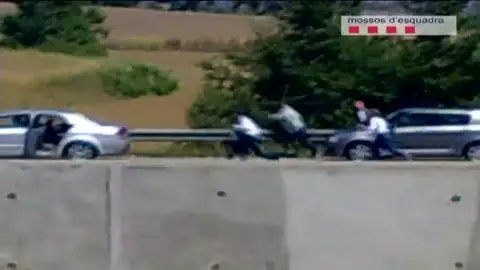Imponen una orden de alejamiento de una autopista a los integrantes de una banda de atracadores Imponen una orden de alejamiento de una autopista a los integrantes de una banda de atracadores