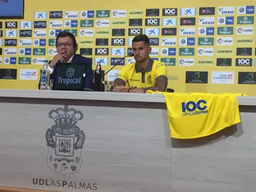 Vitolo, durante su presentación con la UD Las Palmas Vitolo, durante su presentación con la UD Las Palmas