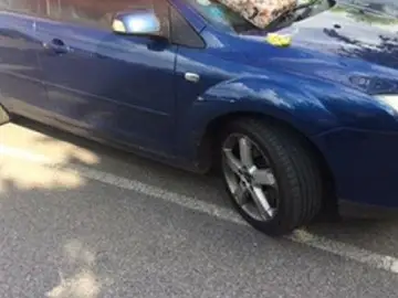 Así quedó la rueda sobre la línea Así quedó la rueda sobre la línea