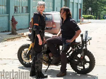 Primera imagen oficial de la octava temporada de 'The Walking Dead' Primera imagen oficial de la octava temporada de 'The Walking Dead'