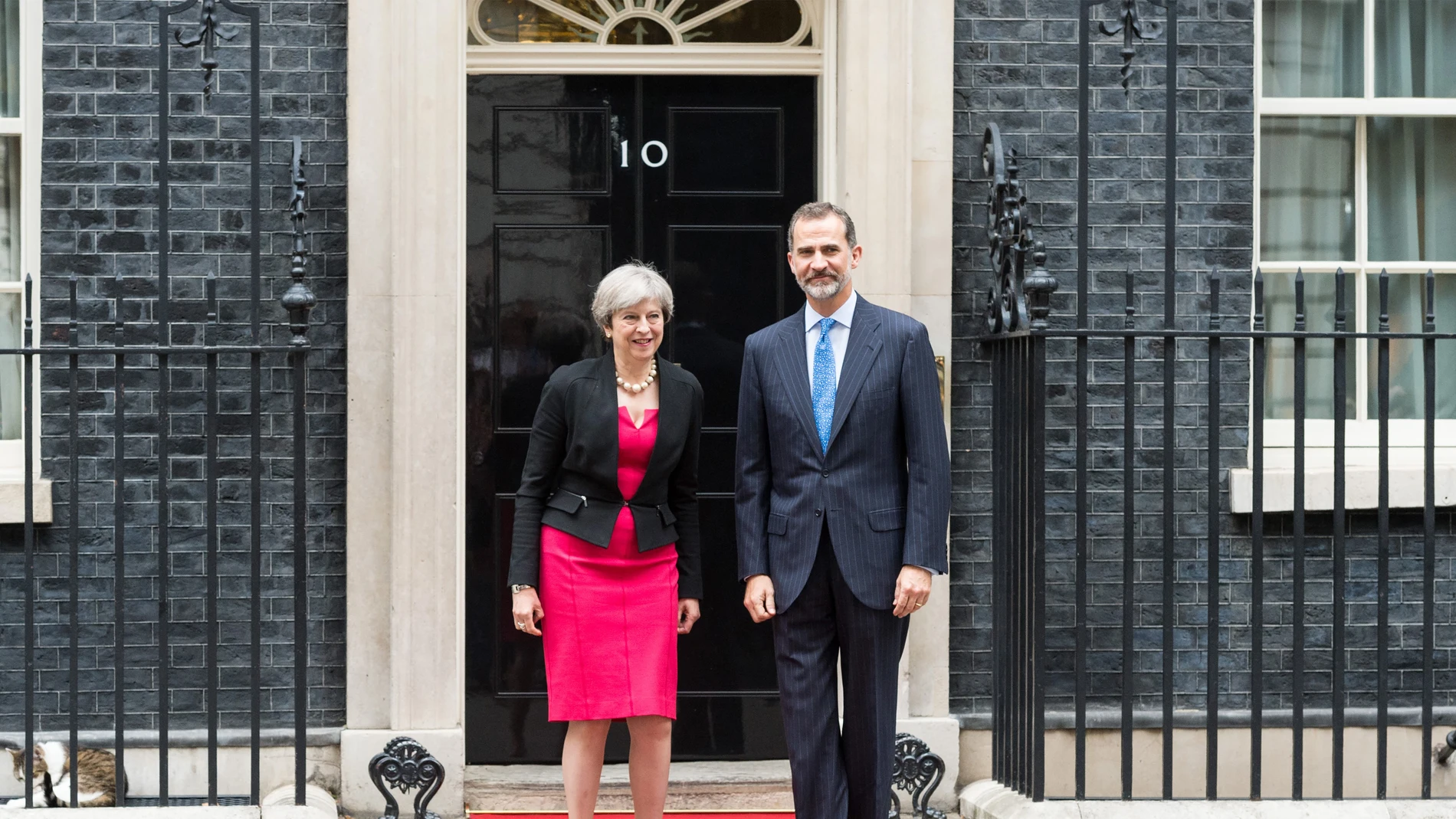 La primera ministra de Reino Unido, Theresa May, junto al Rey Felipe VI La primera ministra de Reino Unido, Theresa May, junto al Rey Felipe VI