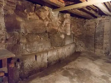 Nuevo tramo de muralla descubierto en Zaragoza Nuevo tramo de muralla descubierto en Zaragoza