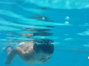 El método que puede evitar más de un ahogamiento entre los más pequeños 