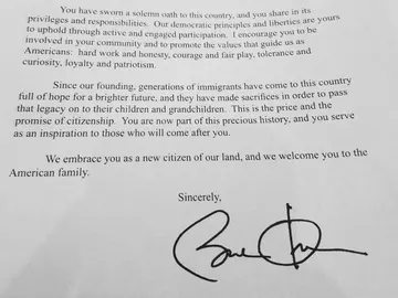 Carta de bienvenida firmada por Obama Carta de bienvenida firmada por Obama