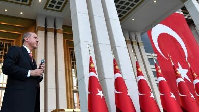 Erdogan se cuela en los teléfonos de los turcos
