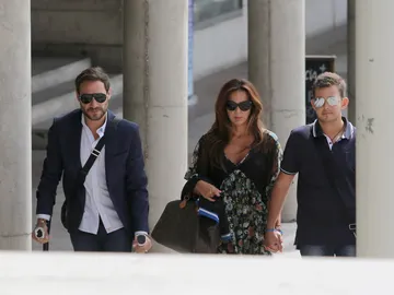 Antonio David Flores con su hijo y su pareja a la llegada a los juzgados de Alcobendas Antonio David Flores con su hijo y su pareja a la llegada a los juzgados de Alcobendas