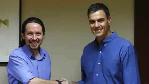 Pablo Iglesias y Pedro Sánchez, durante su reunión Pablo Iglesias y Pedro Sánchez, durante su reunión