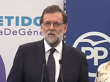 Rajoy tras su declaración está "contento de haber colaborado con la Justicia" Rajoy tras su declaración está "contento de haber colaborado con la Justicia"
