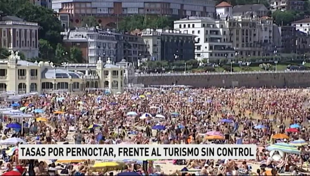 El turismo descontrolado en España obliga a tomar medidas como la tasa por pecnoctar