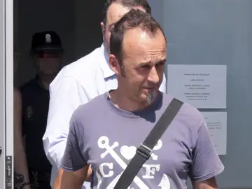 El abogado del padre estudia acciones penales contra Juana Rivas tras incumplir la entrega de los hijos El abogado del padre estudia acciones penales contra Juana Rivas tras incumplir la entrega de los hijos