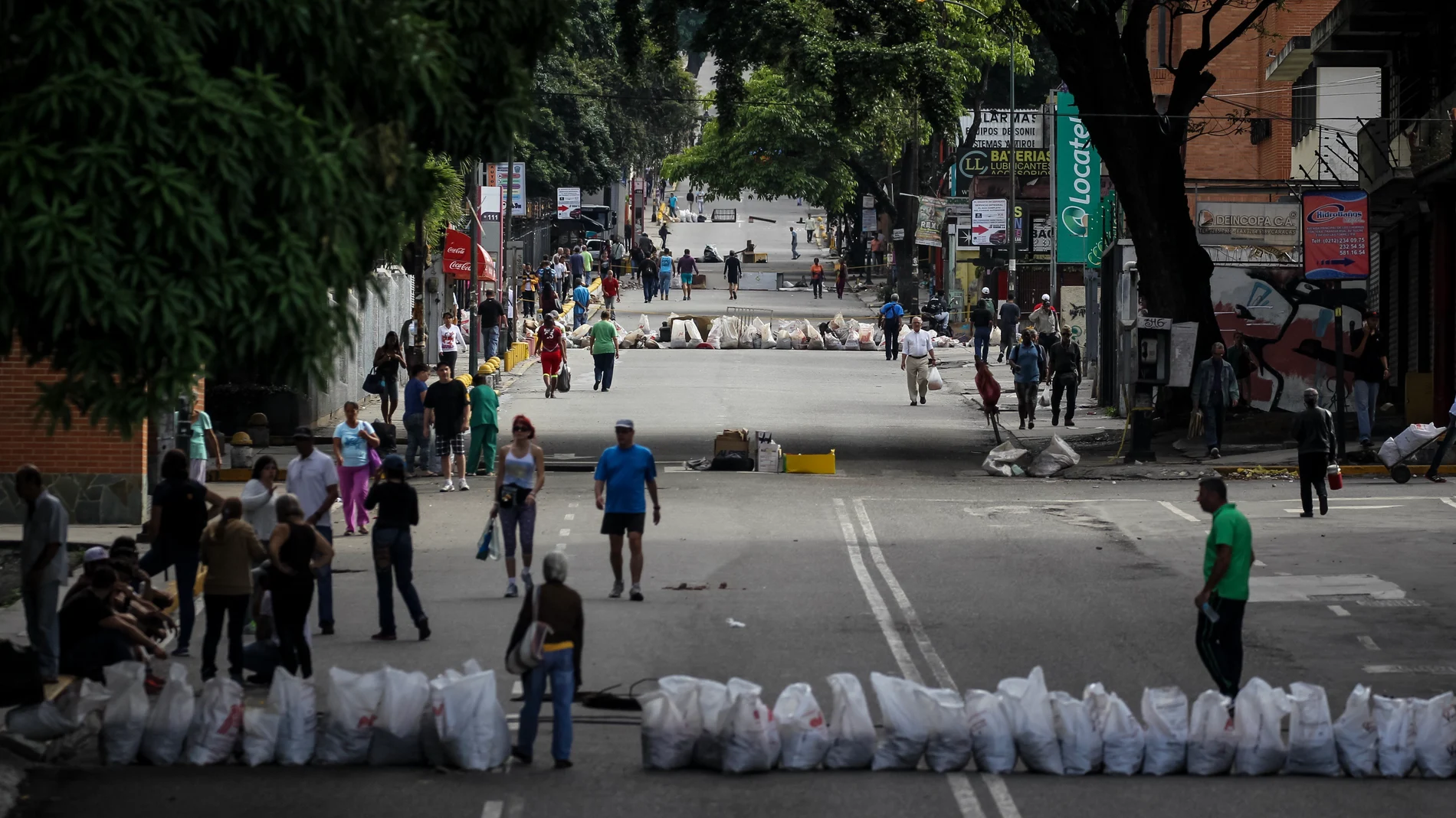 Barricadas en una calle de Caracas Barricadas en una calle de Caracas