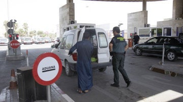 Frontera de Beni-Enzar que separa Melilla de Marruecos
