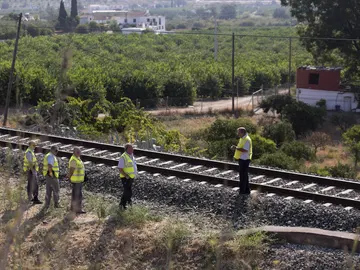 Un maquinista se percató del cadáver de la niña en la vía férrea en Pizarra Un maquinista se percató del cadáver de la niña en la vía férrea en Pizarra