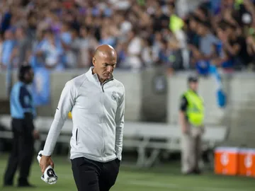 Zinedine Zidane, cabizbajo en el City - Real Madrid Zinedine Zidane, cabizbajo en el City - Real Madrid