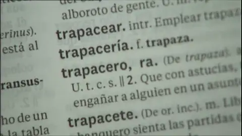 Palabras distintas para decir lo mismo Palabras distintas para decir lo mismo