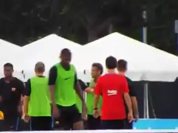 Neymar y Semedo, enfrentados en el entrenamiento del Barcelona Neymar y Semedo, enfrentados en el entrenamiento del Barcelona