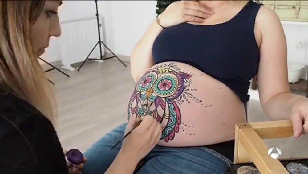 El 'belly painting', la última moda entre las mujeres embarazadas 