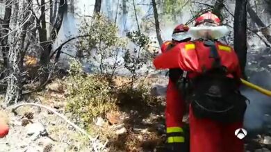 El incendio forestal declarado en Yeste arrasa con 2.000 hectáreas