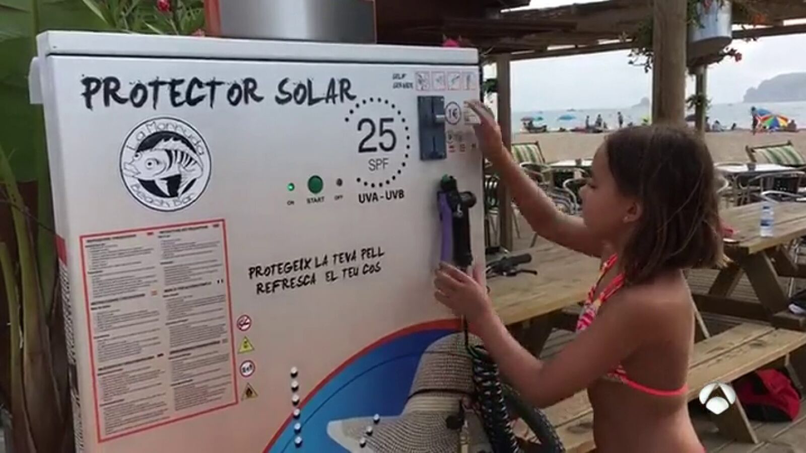Girona instala duchas de protección solar para quienes olviden llevarse la crema a la playa