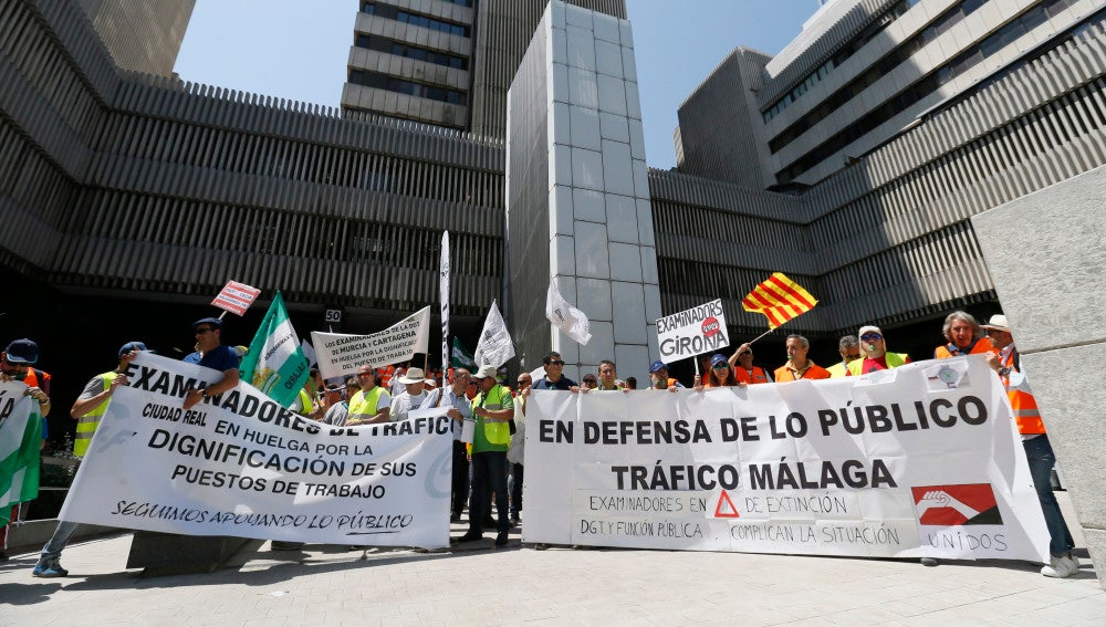 Concentración de los examinadores de tráfico