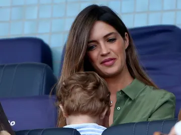 Sara Carbonero junto a su hijo Lucas Sara Carbonero junto a su hijo Lucas