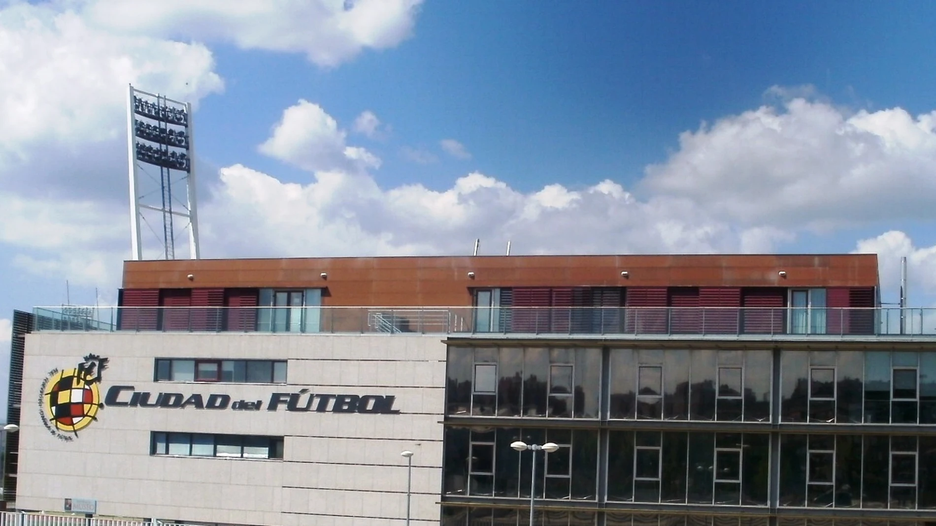 La Ciudad del Fútbol de Las Rozas funcionará como centro de vacunación frente al coronavirus La Ciudad del Fútbol de Las Rozas funcionará como centro de vacunación frente al coronavirus