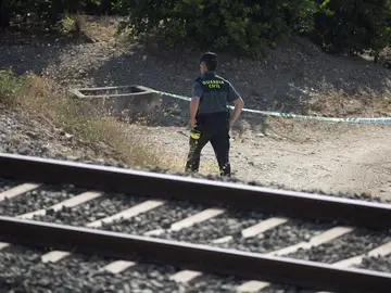 Vía del tren donde apareció muerta Lucía Vivar Vía del tren donde apareció muerta Lucía Vivar