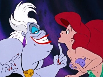 Úrsula y Ariel en un fotograma de 'La Sirenita'