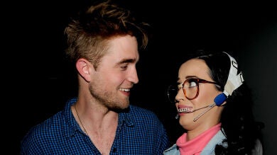 Las imágenes de Katy Perry y Robert Pattinson disfrutando de una romántica velada 