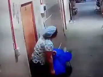 Agresión de un paramédico a una enfermera Agresión de un paramédico a una enfermera