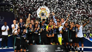 Así levantó Sergio Ramos la Supercopa de Europa con el Real Madrid en Skopje