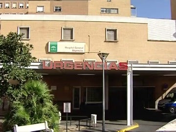 Muere una mujer de 32 años por el incendio en el hotel de Tarifa