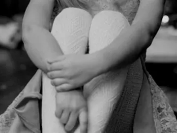 Condenan a dos años de cárcel a un hombre por abusar de su hija de 12 años Condenan a dos años de cárcel a un hombre por abusar de su hija de 12 años