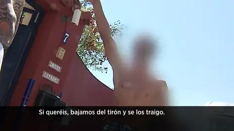 Más de 30 personas ocupan una casa en la que entraron con la excusa de que querían alquilarla Más de 30 personas ocupan una casa en la que entraron con la excusa de que querían alquilarla