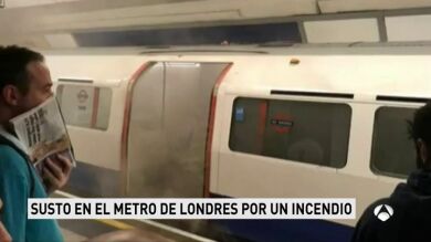 Las llamas obligan a cerrar la estación de metro de Oxford Circus de Londres en plena hora punta
