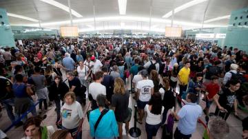 Colas en el aeropuerto de El Prat