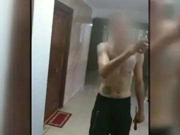 Cuatro okupas tienen atemorizados a los vecinos de un edificio Cuatro okupas tienen atemorizados a los vecinos de un edificio