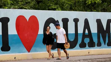Turistas en la isla de Guam Turistas en la isla de Guam